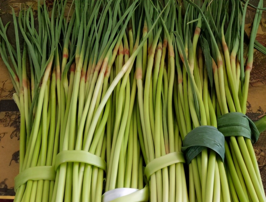 买蒜苔红苞好吃还是黄苞好吃完全不同买错挺可惜