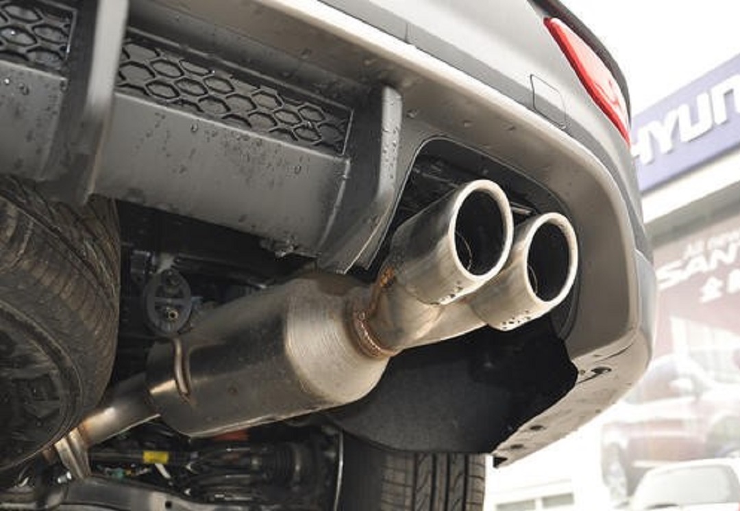 汽车排气管的位置上下左右各不相同,它们的区别在哪里?