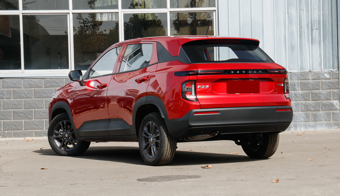 6万多的suv空间也挺大,这三款车省油耐用,保值率也不低