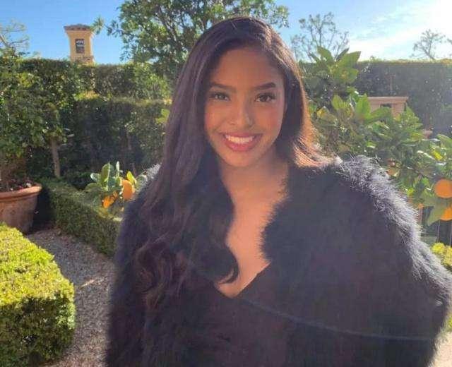 科比大女儿如今身材修长气质十足，对比艾弗森女儿，不在一个级别休闲区蓝鸢梦想 - Www.slyday.coM