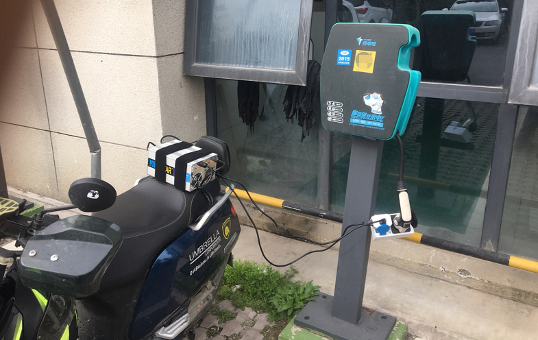 给电动车充电,有哪些方式会"伤害"电池?