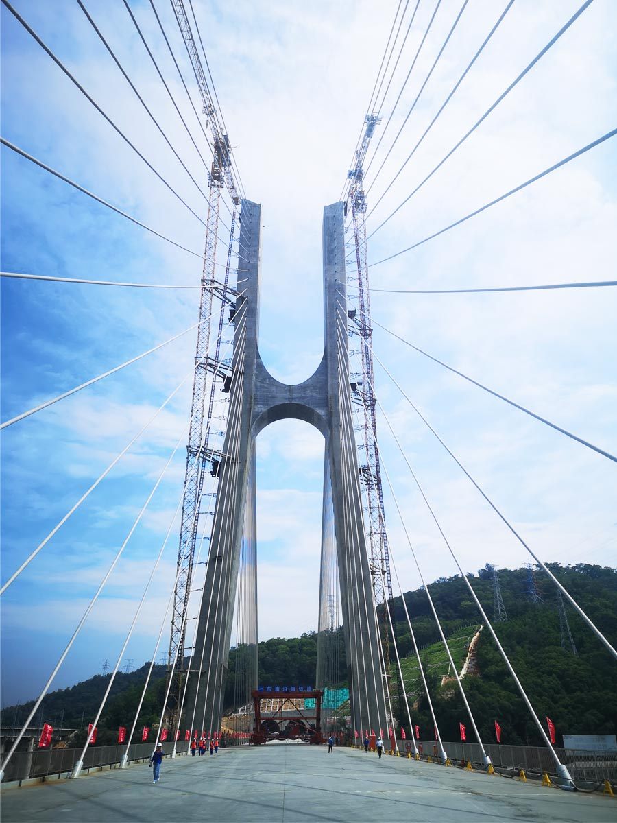 福厦高铁乌龙江特大桥顺利合龙