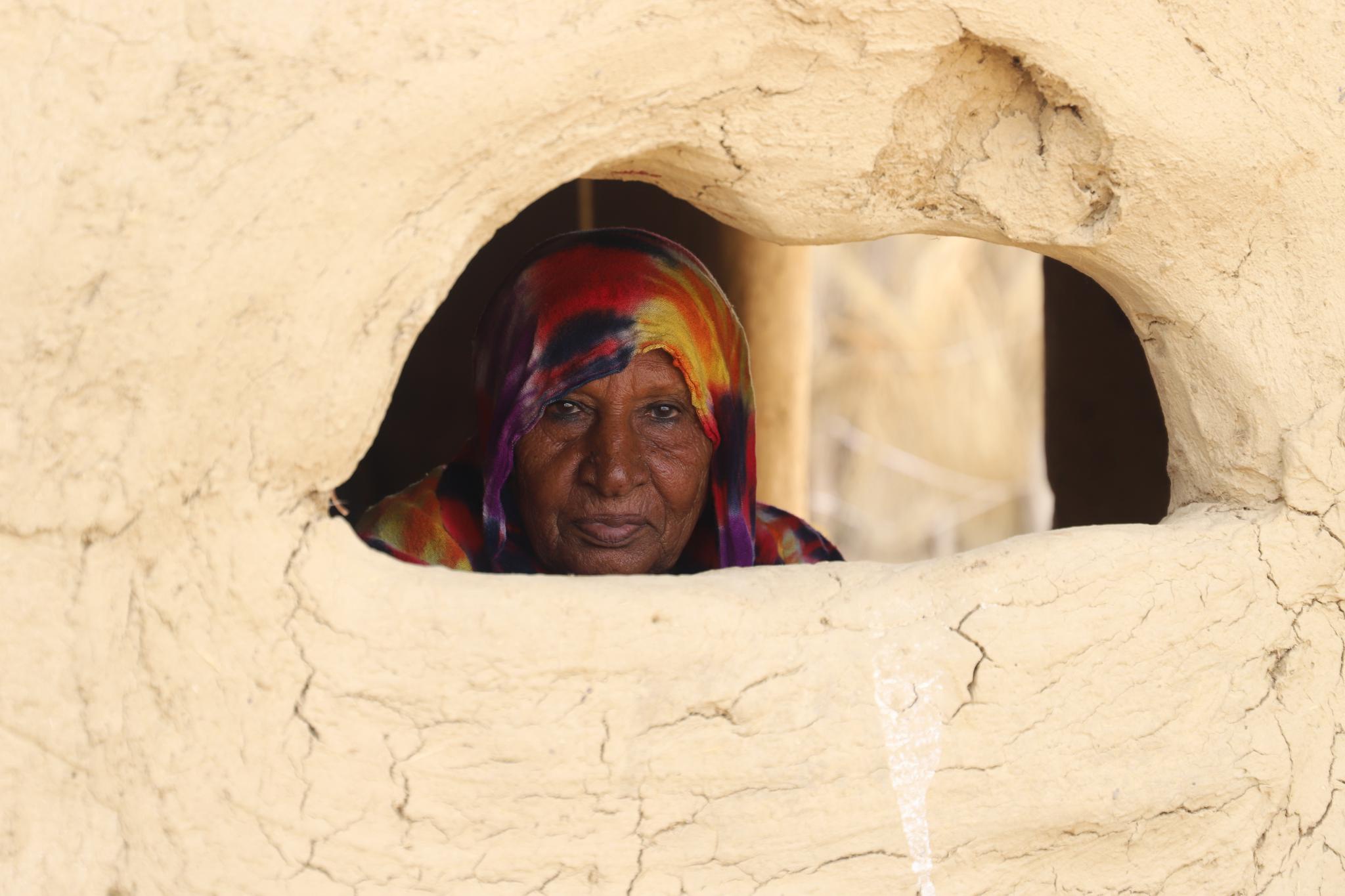 炎炎烈日下的也门流离失所者