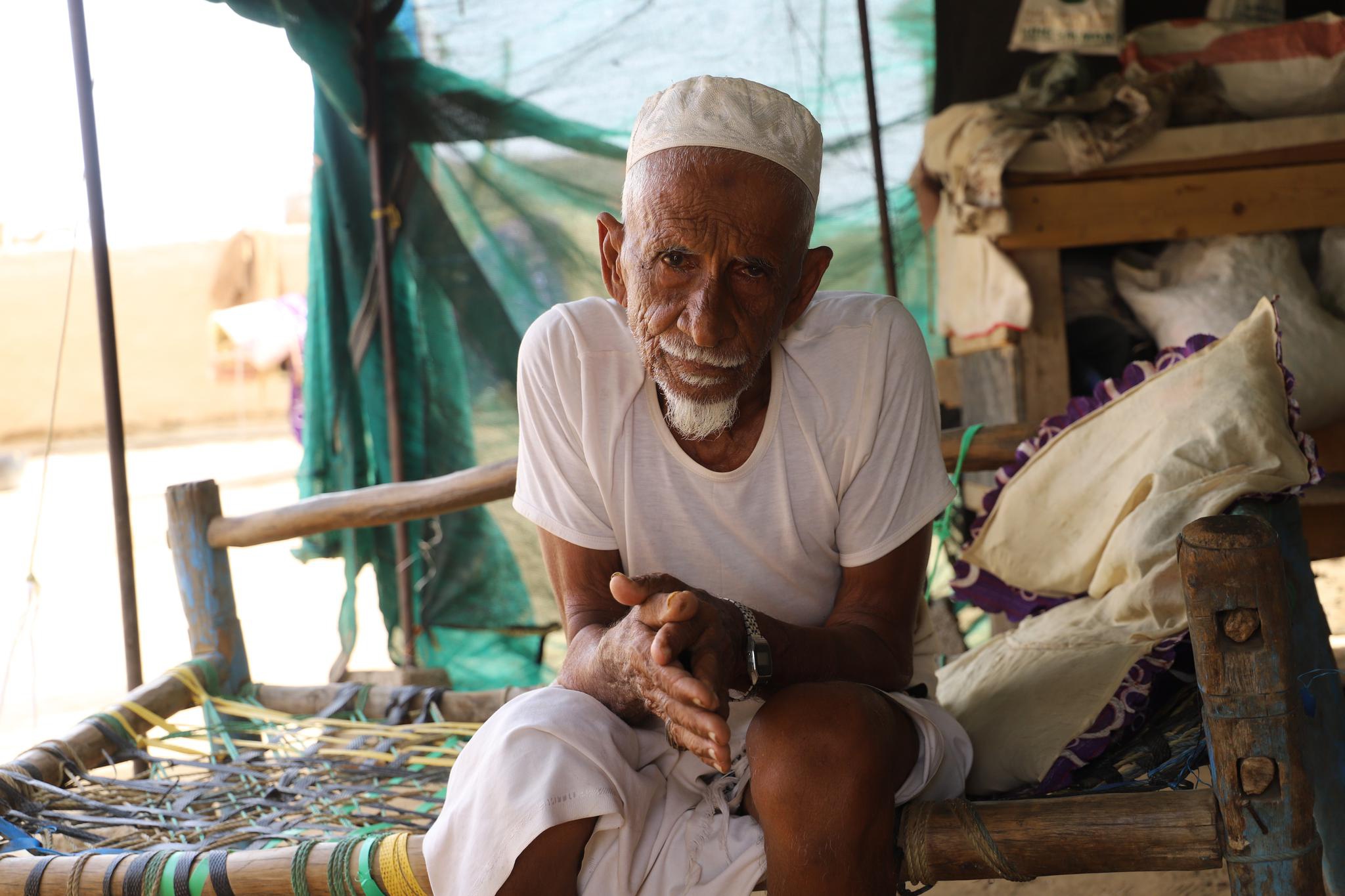 炎炎烈日下的也门流离失所者