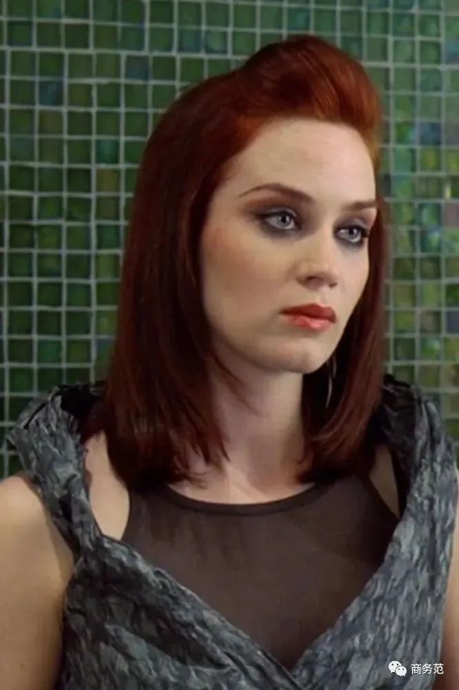 穿prada的女魔头上映15年穿搭造型可以重温100遍