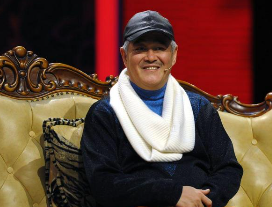 64岁赵本山超级大方！请上百名群演看戏吃饭，给剧组买800斤猪肉休闲区蓝鸢梦想 - Www.slyday.coM