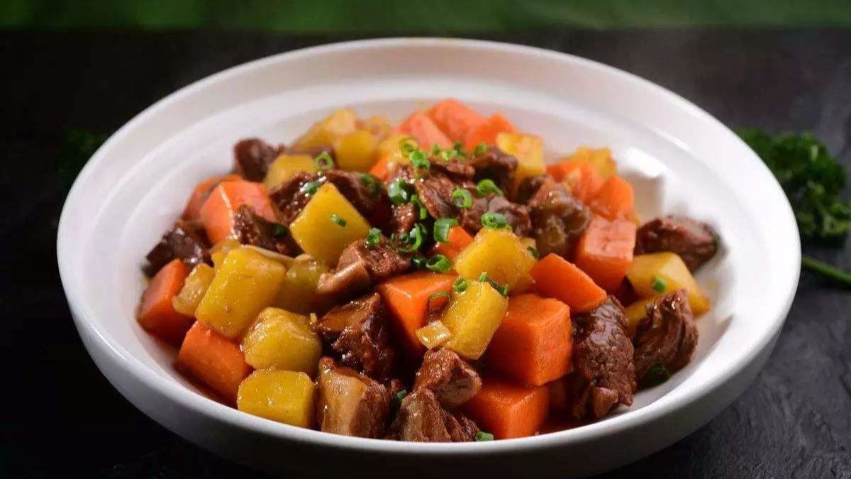 5分钟就能上桌的蚝油土豆牛肉粒,简单方便