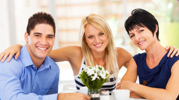 和丈母娘住在一起,是什么体验?3个女婿的话虽不好听但是实话休闲区蓝鸢梦想 - Www.slyday.coM 和丈母娘住在一起,是什么体验?3个女婿的话虽不好听但是实话休闲区蓝鸢梦想 - Www.slyday.coM