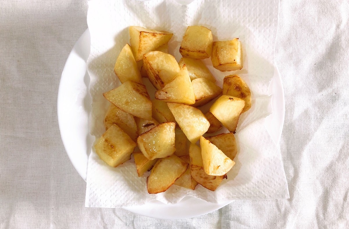 家常地三鲜的做法,东北人都爱吃的一道下饭菜,做法很简单