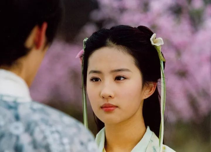 千古玦尘周冬雨为什么要接演这部剧 古装这么出戏还不用原声配音