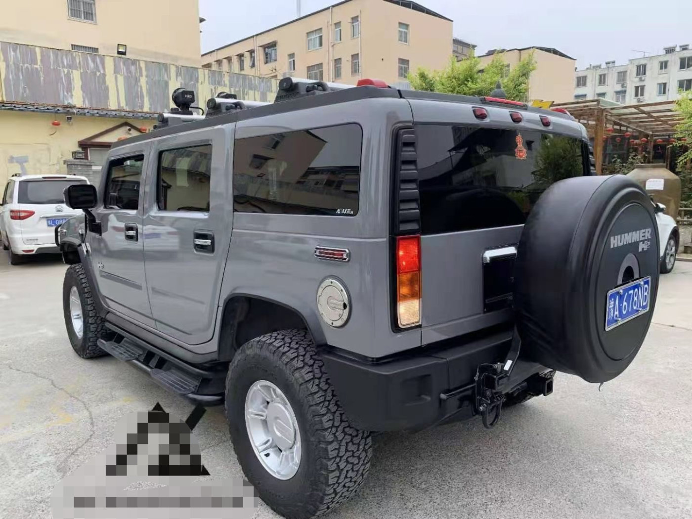 膜呗改色案例:悍马h2改色纳多灰 硬汉更爷们儿了