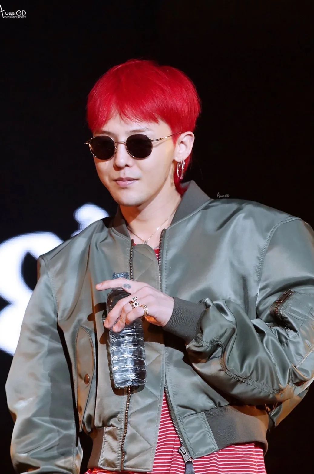 G-Dragon权志龙帅气个性写真_明星图片_