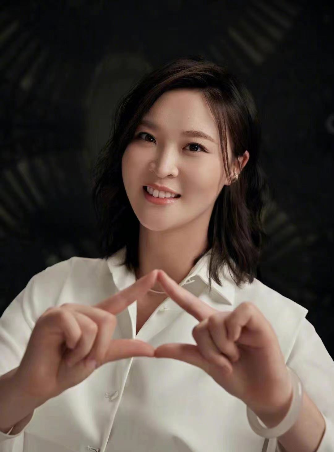 前国家女排队长惠若琪产女,按公式计算,其女儿成年后能有多高