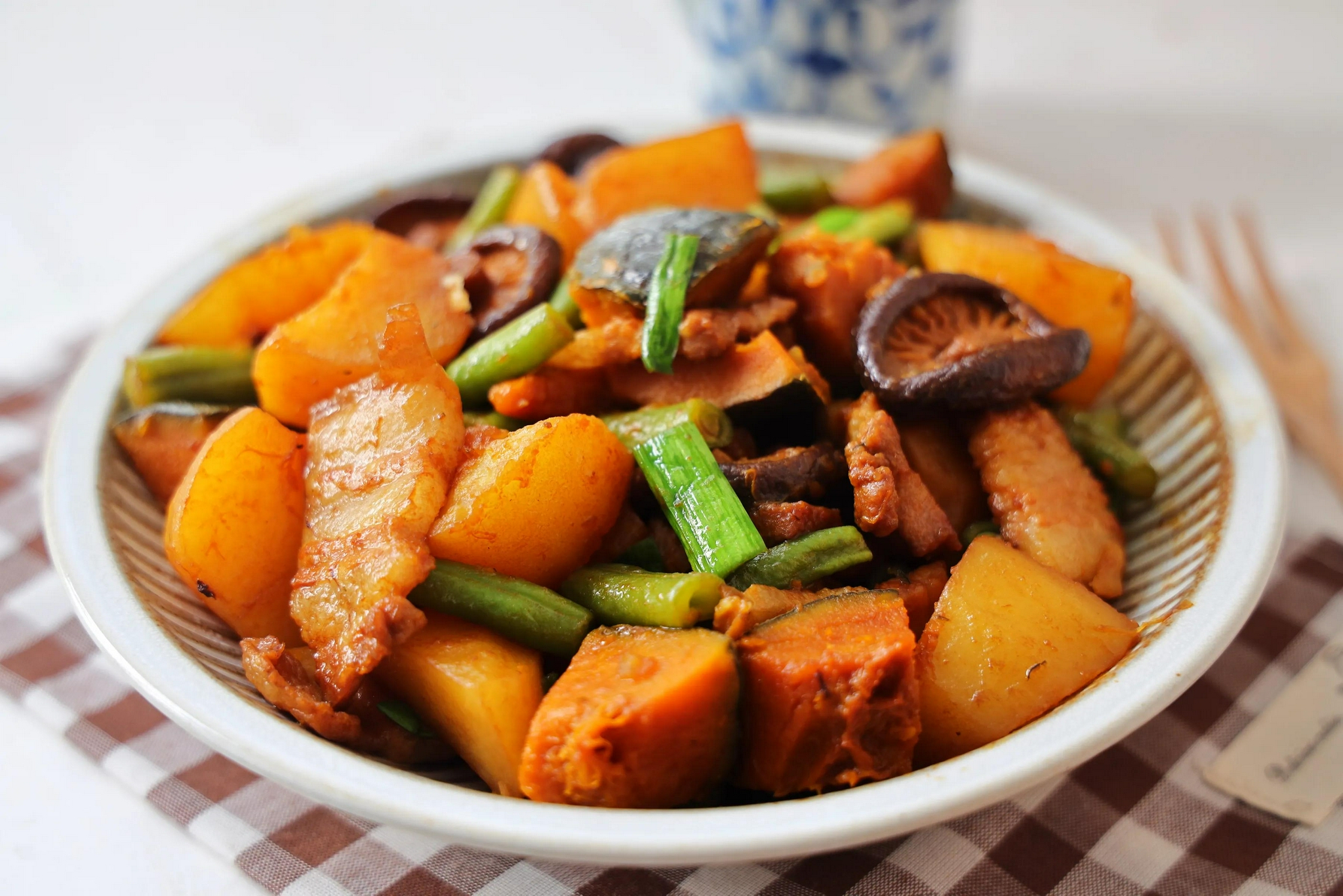 天热没胃口,这5道炖菜最下饭,鲜香美味汤汁多!