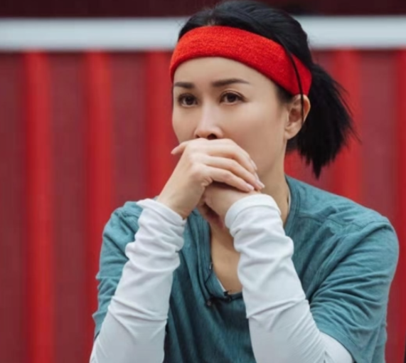 那英回忆《浪姐》:惨不忍睹,瘦了十几斤,回家葛优瘫了好几天!