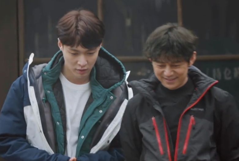 整理衣角,rua头发,黄磊和张艺兴,师徒关系,却胜似父子!