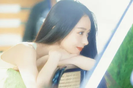 赵丽颖拍戏带娃 最新的接戏条件儿子要在身边单独房车和专属保姆