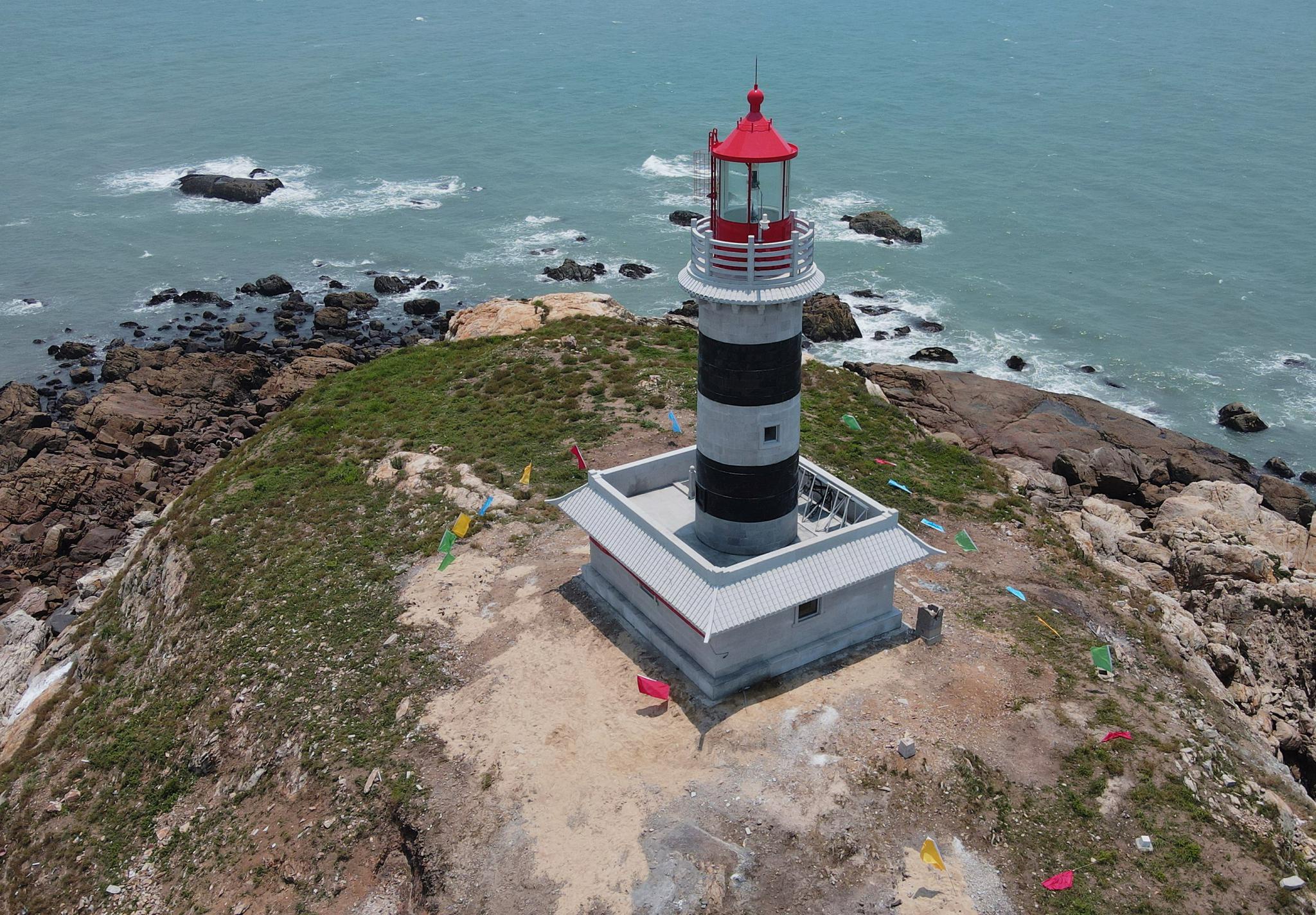 福建泉州:赤鼎屿灯塔正式投入使用