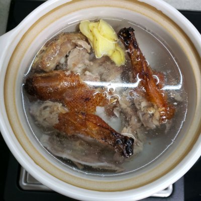 白菜豆腐粉丝鸭架汤