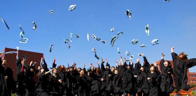 学生晒和父母的“聊天记录”,惹网友狂笑不止,直言母爱太现实了休闲区蓝鸢梦想 - Www.slyday.coM 学生晒和父母的“聊天记录”,惹网友狂笑不止,直言母爱太现实了休闲区蓝鸢梦想 - Www.slyday.coM