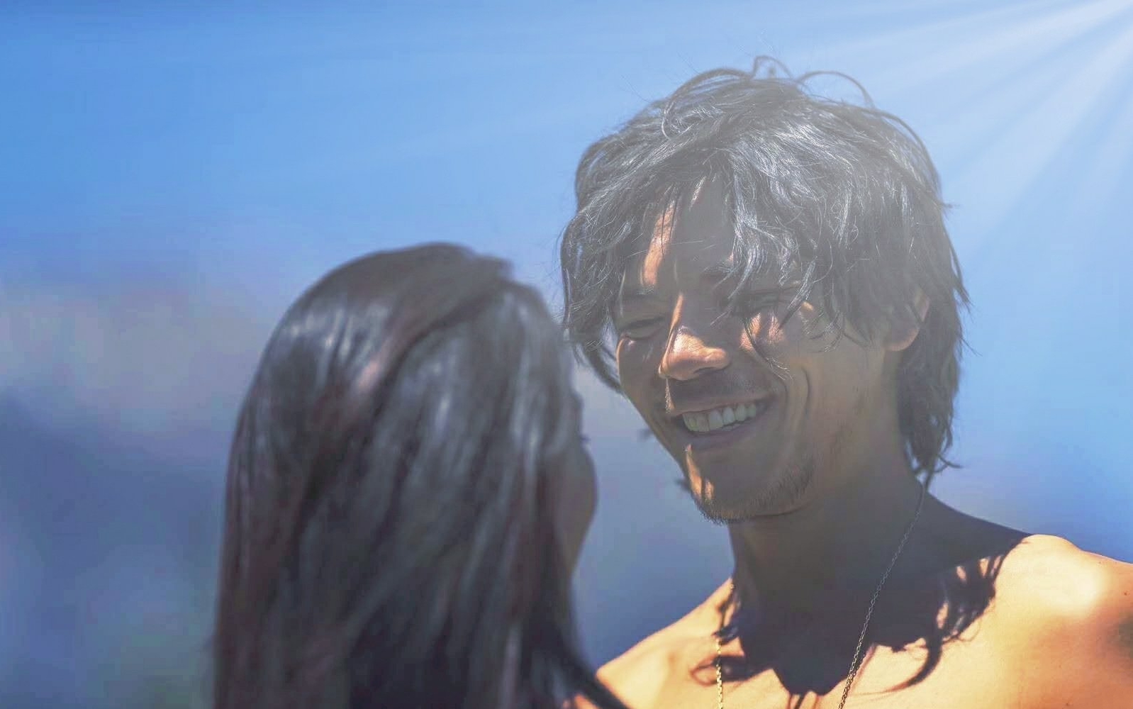 向佐父亲节晒全家福,祖孙三代温馨互动,Cora天生爱笑情商高休闲区蓝鸢梦想 - Www.slyday.coM 向佐父亲节晒全家福,祖孙三代温馨互动,Cora天生爱笑情商高休闲区蓝鸢梦想 - Www.slyday.coM