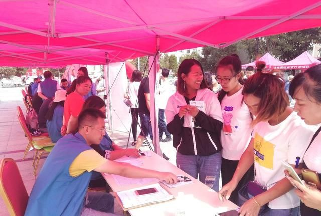 学生晒和父母的“聊天记录”,惹网友狂笑不止,直言母爱太现实了休闲区蓝鸢梦想 - Www.slyday.coM 学生晒和父母的“聊天记录”,惹网友狂笑不止,直言母爱太现实了休闲区蓝鸢梦想 - Www.slyday.coM