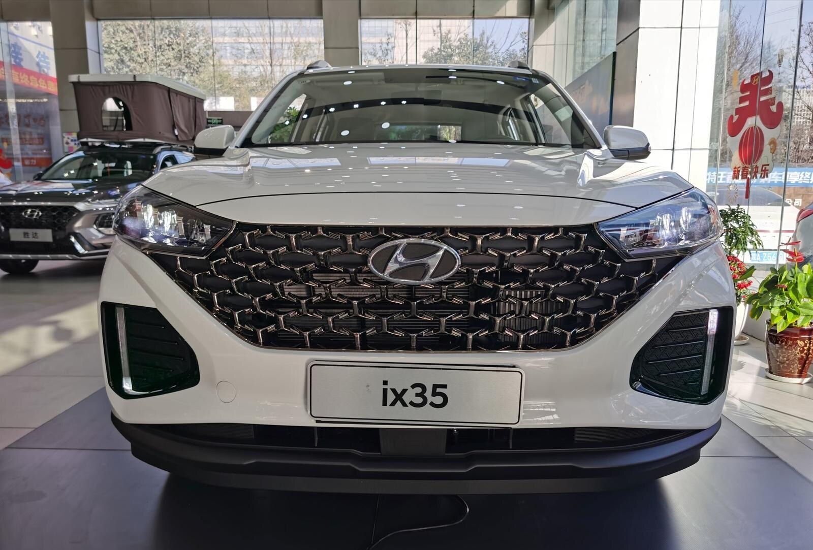 现代ix35:主打性价比和颜值,跌破12万,30天卖了9037辆