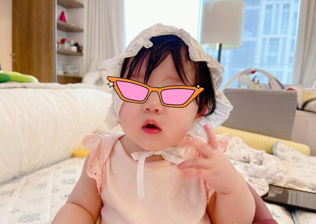 向佐父亲节晒全家福,郭碧婷肚子隆起疑怀孕?女儿正脸曝光太像爸休闲区蓝鸢梦想 - Www.slyday.coM 向佐父亲节晒全家福,郭碧婷肚子隆起疑怀孕?女儿正脸曝光太像爸休闲区蓝鸢梦想 - Www.slyday.coM