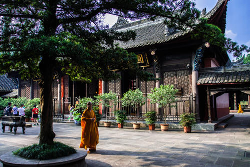 四川香火最旺的古寺,距今1400年历史,寺内建筑没有一颗螺丝钉