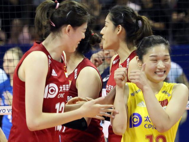 美国球迷被打服！对中国女排赞不绝口，讽刺美国队冠军是中国送的休闲区蓝鸢梦想 - Www.slyday.coM