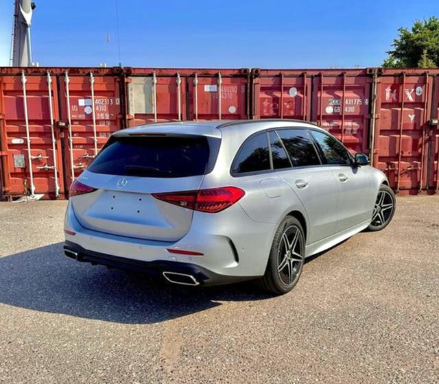 "瓦罐迷"有福了,新款奔驰c级旅行版实车,这外观太帅气了