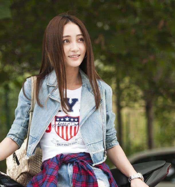 姚笛复出滋润生活,穿大牌裙子,被恶意拍摄大胆发声让走开