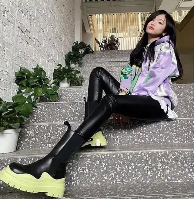 薇娅审美遭质疑推荐鞋子形状神奇网友吐槽只有范冰冰会喜欢