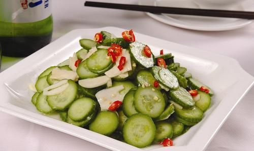 三种黄瓜凉拌菜,让你的夏天清清凉凉