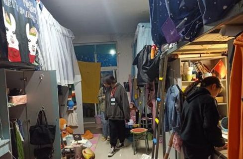 学生晒和父母的“聊天记录”,惹网友狂笑不止,直言母爱太现实了休闲区蓝鸢梦想 - Www.slyday.coM 学生晒和父母的“聊天记录”,惹网友狂笑不止,直言母爱太现实了休闲区蓝鸢梦想 - Www.slyday.coM