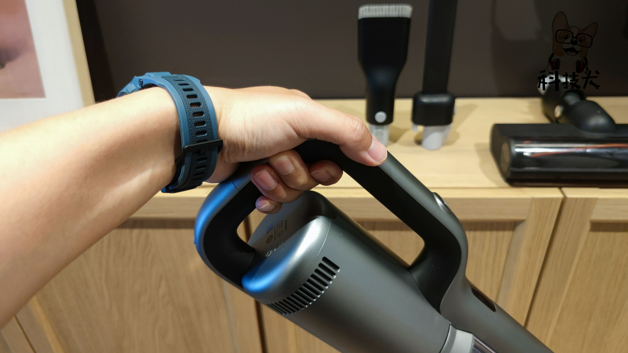 睿米无线擦地吸尘器nex vx评测:小仙女的小手手,睿米来呵护