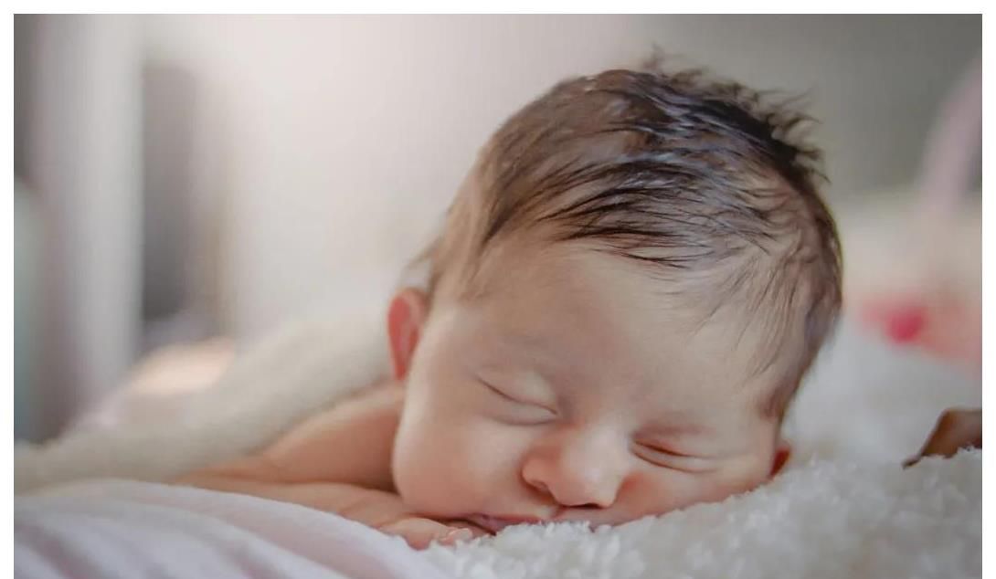 三个月的宝宝夜里睡觉常惊醒,如何让他后半夜睡得安稳?休闲区蓝鸢梦想 - Www.slyday.coM