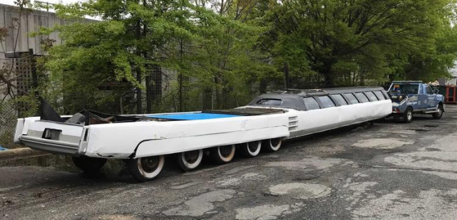 全球最长的轿车,30.5米破吉尼斯纪录,车内以5星级标准打造