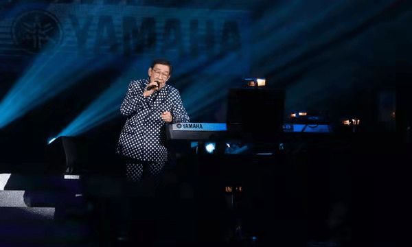 童年记忆89岁胡枫爷爷又在红馆开演唱会,当红时咖位比李小龙还大休闲区蓝鸢梦想 - Www.slyday.coM 童年记忆89岁胡枫爷爷又在红馆开演唱会,当红时咖位比李小龙还大休闲区蓝鸢梦想 - Www.slyday.coM