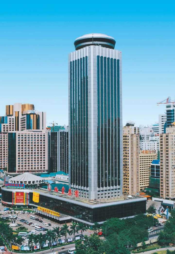 我国才建成了第一座150米以上的摩天大楼——深圳国际贸易中心大厦