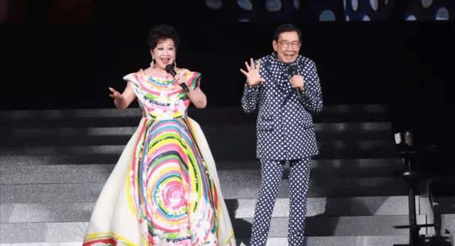 童年记忆89岁胡枫爷爷又在红馆开演唱会,当红时咖位比李小龙还大休闲区蓝鸢梦想 - Www.slyday.coM 童年记忆89岁胡枫爷爷又在红馆开演唱会,当红时咖位比李小龙还大休闲区蓝鸢梦想 - Www.slyday.coM