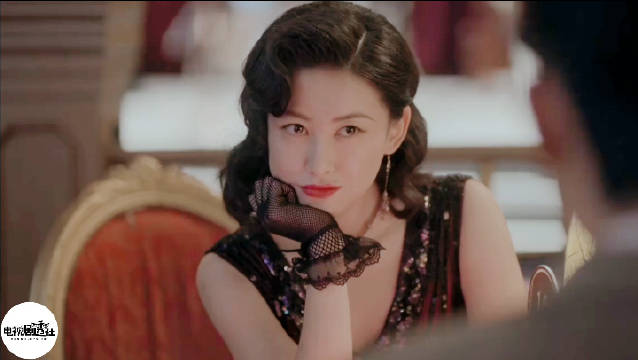 《叛逆者》朱珠的梨涡太美了!民国舞女装扮惊艳众人!