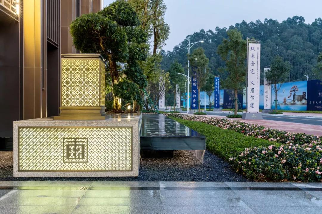 龙光集团丨佛山龙光·玖御湖纵情山水间,尽享人文雅院