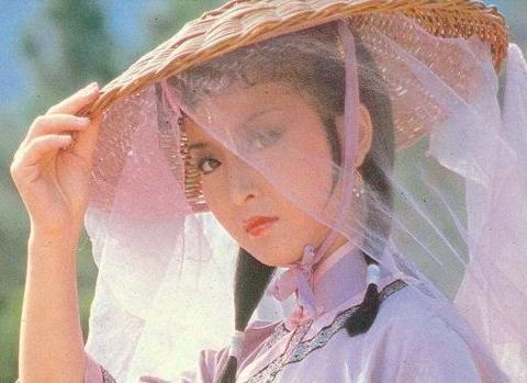1983年tvb经典剧集《十三妹》:从何玉凤认识黄杏秀
