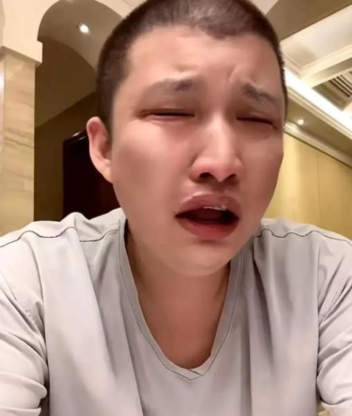 主播二驴夫妇直播间卖山寨手机爆炸：消费者手指受伤(图6)