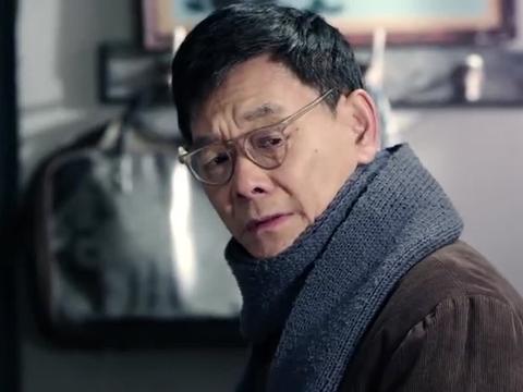 情满四合院三大爷朝院里大喊咱们这院进贼了