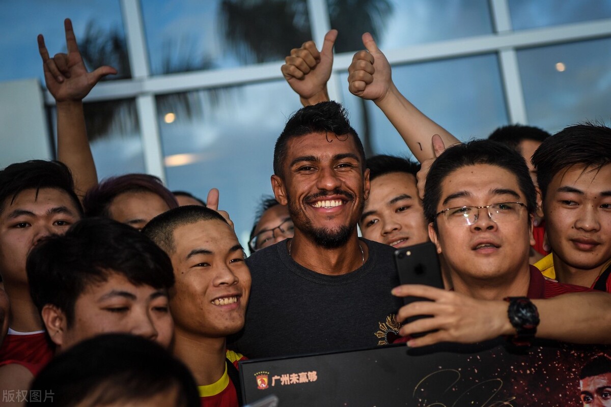 不愧中超第一球星保利尼奥昔日1细节堪称外援典范