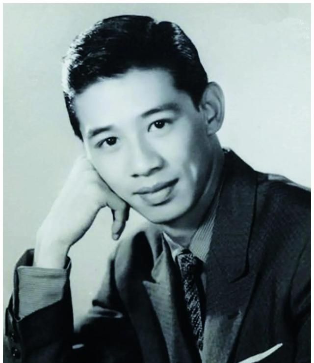 童年记忆89岁胡枫爷爷又在红馆开演唱会,当红时咖位比李小龙还大休闲区蓝鸢梦想 - Www.slyday.coM 童年记忆89岁胡枫爷爷又在红馆开演唱会,当红时咖位比李小龙还大休闲区蓝鸢梦想 - Www.slyday.coM