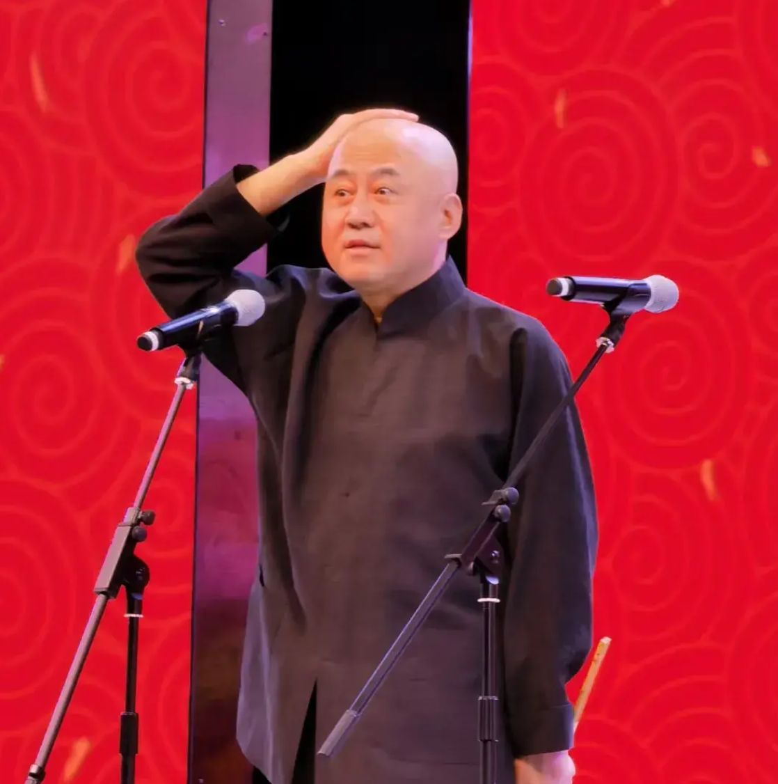 钟鼓楼相声专场落幕,李金斗赵炎等名家齐聚,堪称曲艺界又一盛会