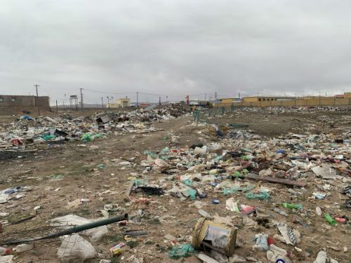 可可西里再现巨大垃圾带 谁污染了中国第一国家公园休闲区蓝鸢梦想 - Www.slyday.coM